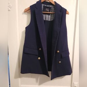 Limited navy vest